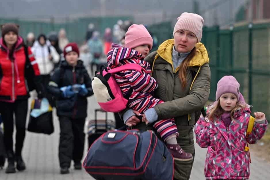 Ukraine children refugees